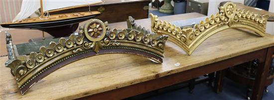 A pair of giltwood pelmets W.92cm